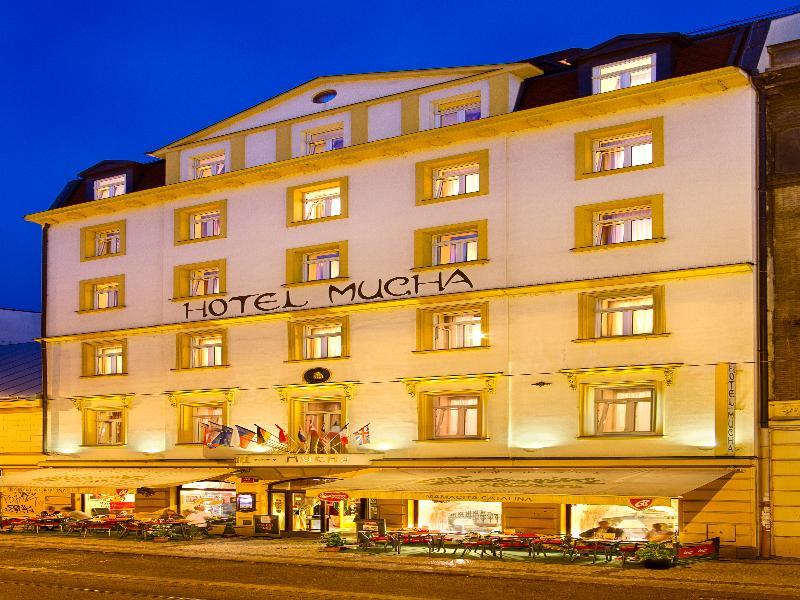 Mucha Otel 4*