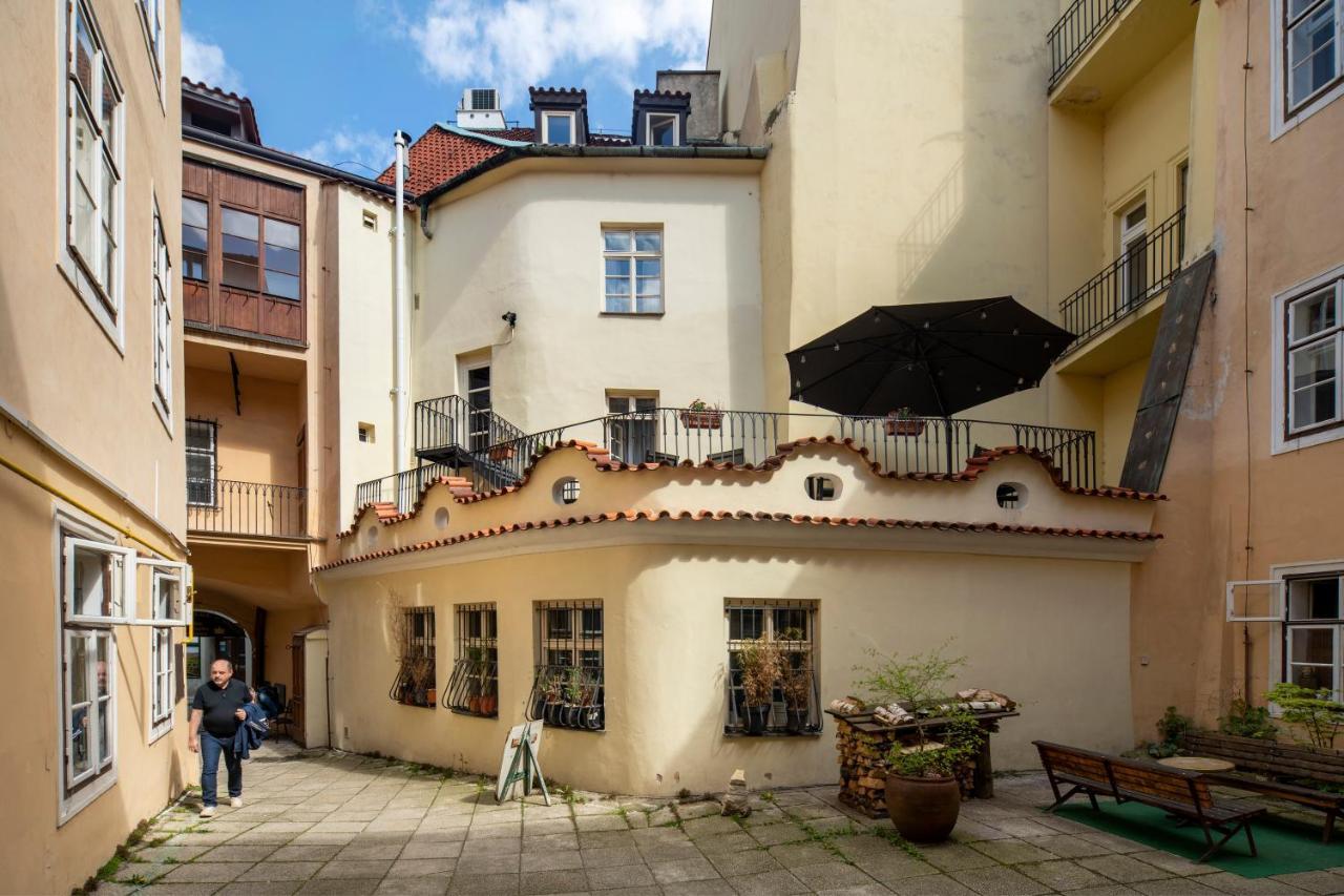 Old Town - Michalska Apartment