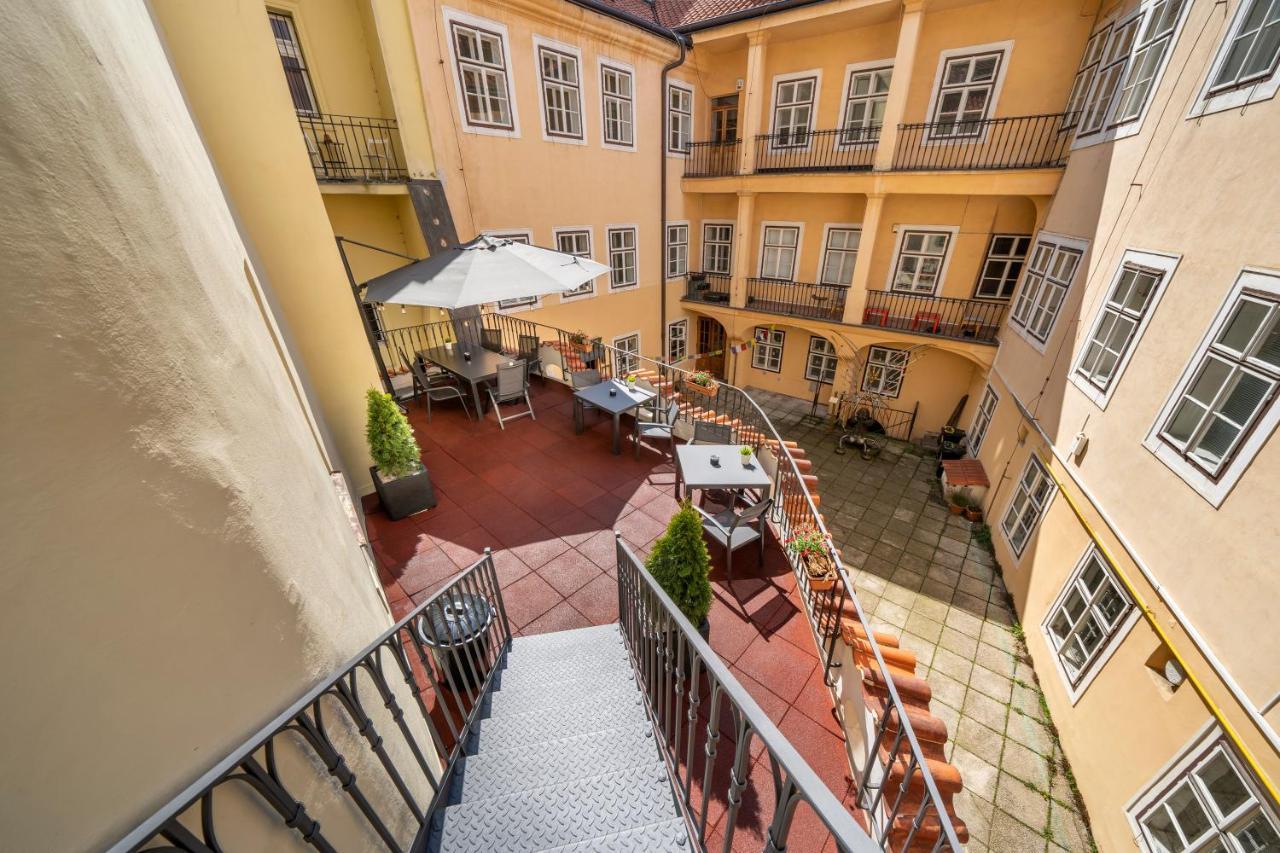 Old Town - Michalska Apartment 4*
