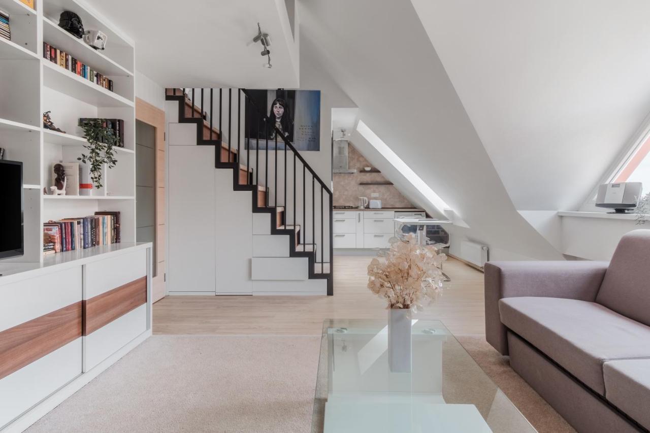 Attic Maisonette In Stresovice By Days * Prague