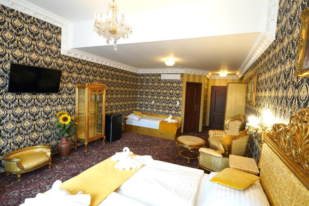 Liliova Old Town 4*