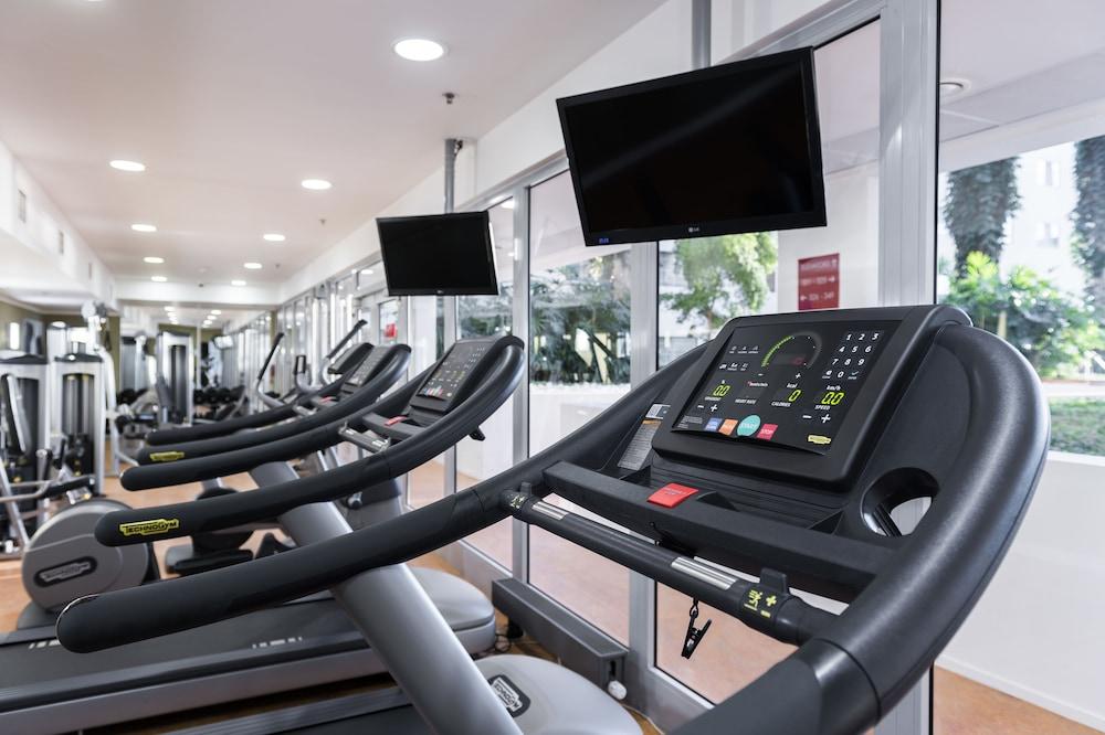 Courtyard By Marriott Airport 4*