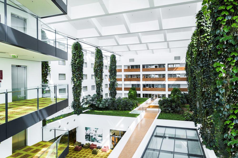 Courtyard By Marriott Airport Hotel 4*
