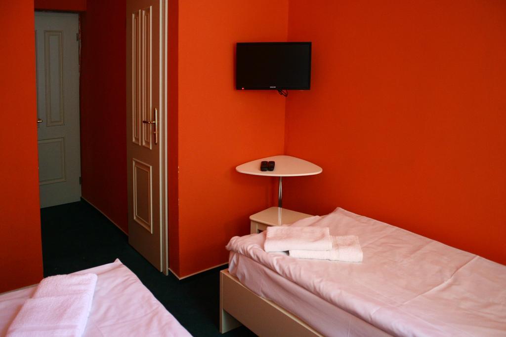 Guest house Hotelove Kolcavka Prague
