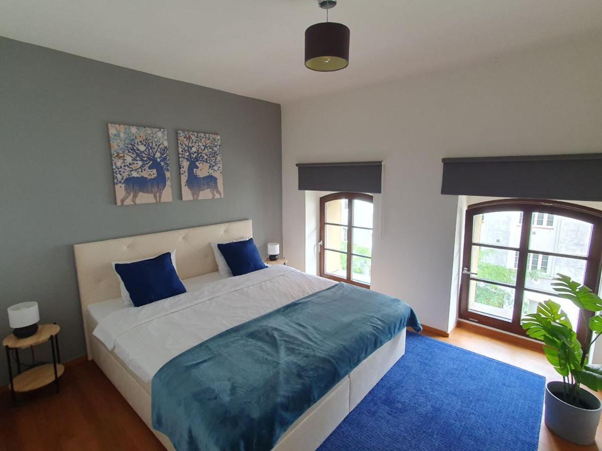 With Balcony And Parking Near The Museum Apartment Prague