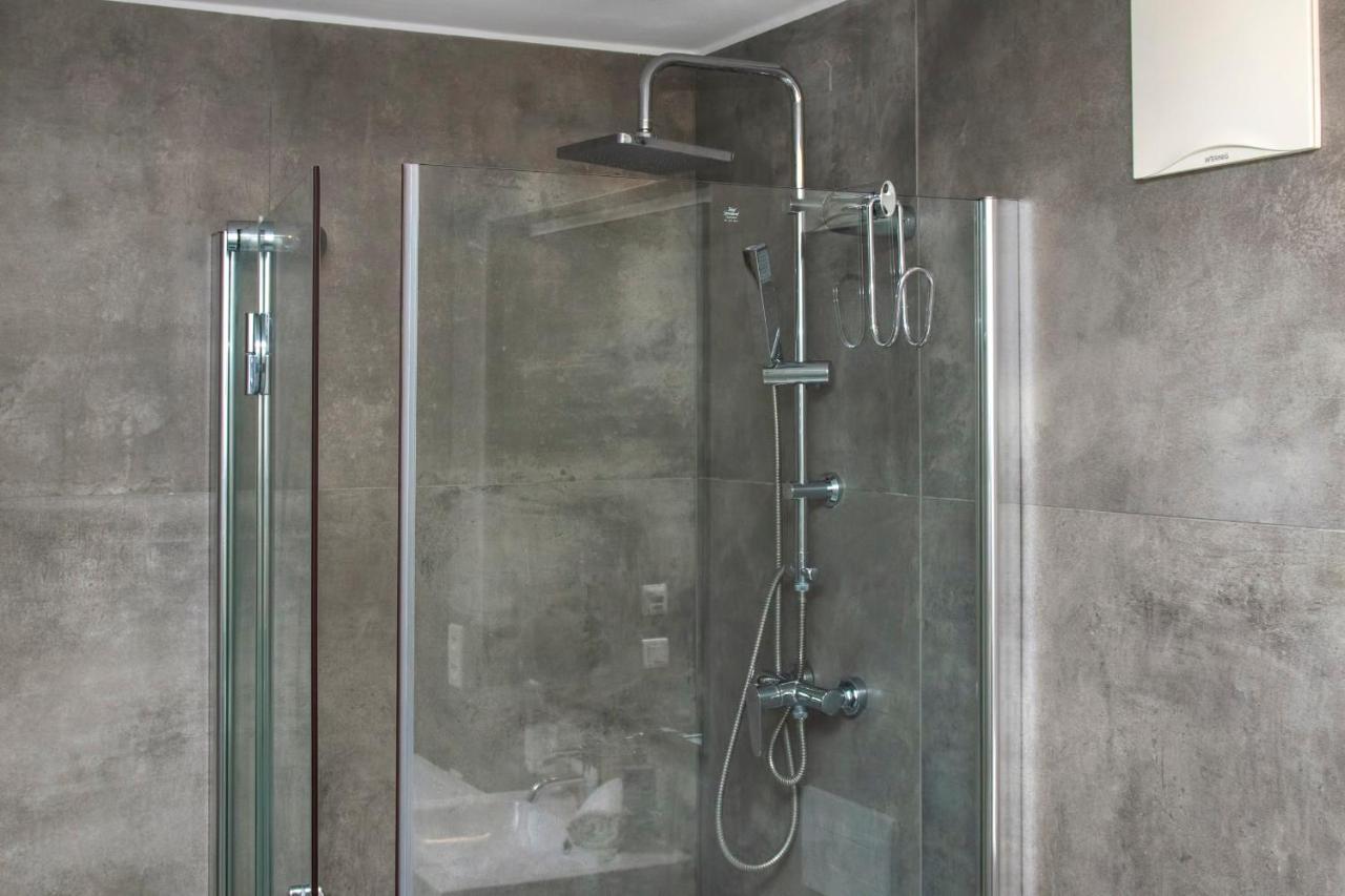 Apartamento Modern With Terrace And Air Conditioning Praga