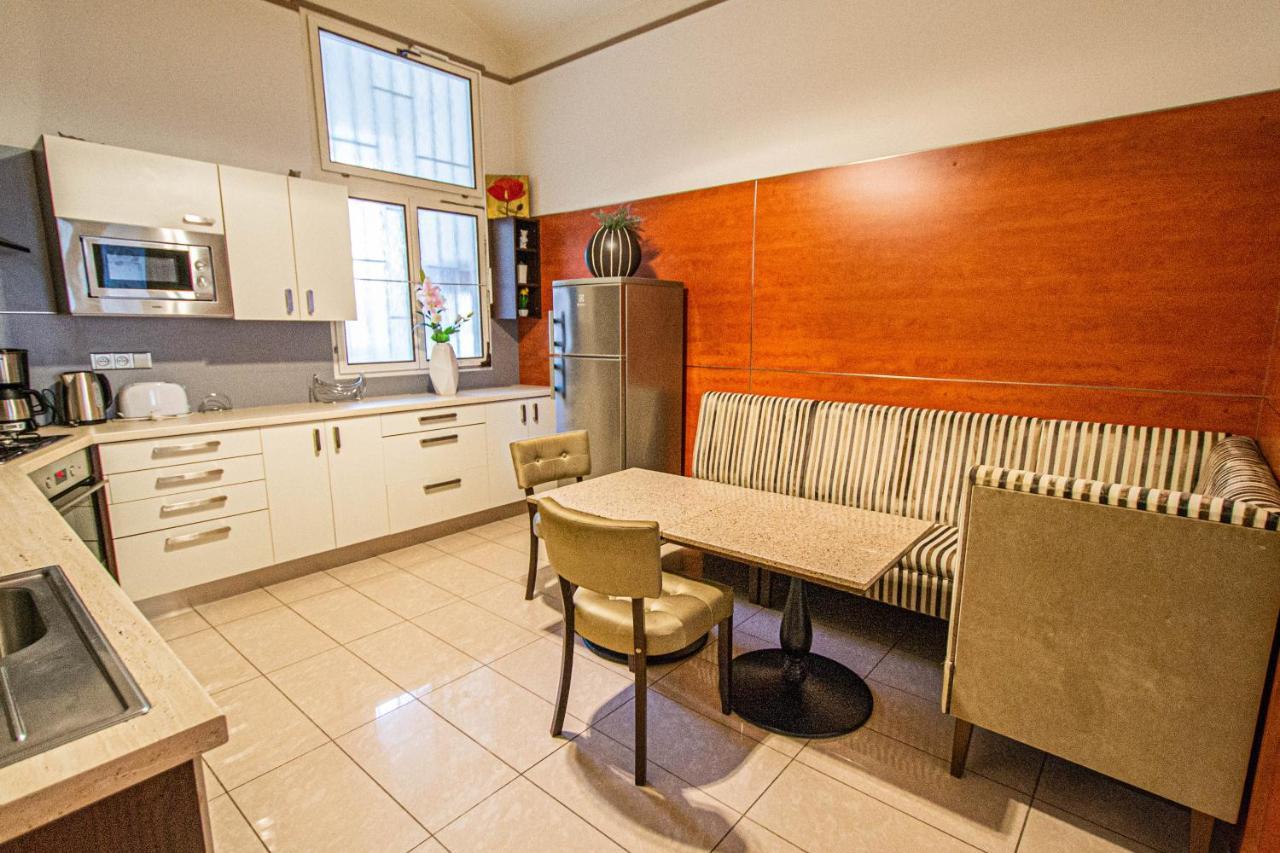 2bdr Flat Behind Museum Appartement *