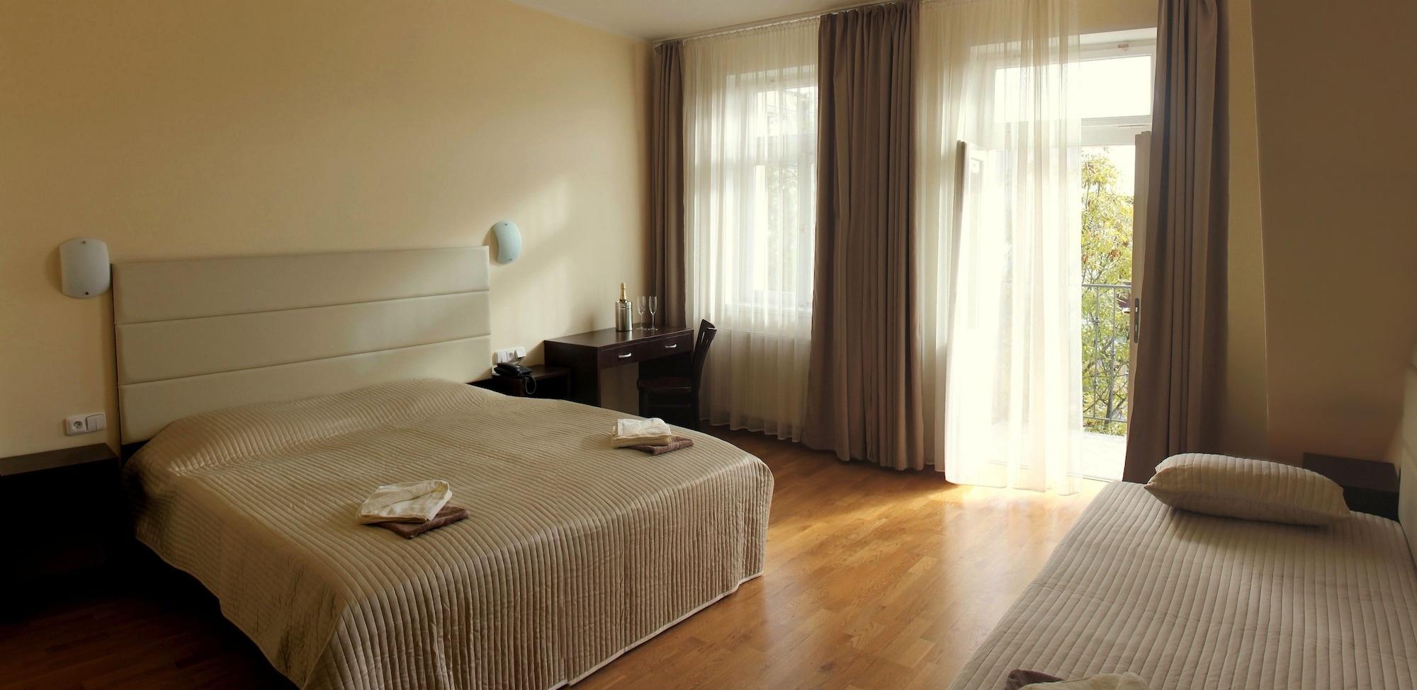 Trevi Hotel 4*