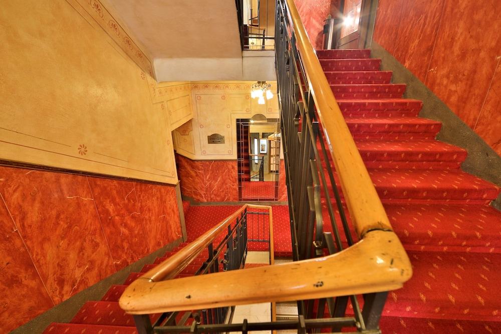 Meteor Plaza Prague