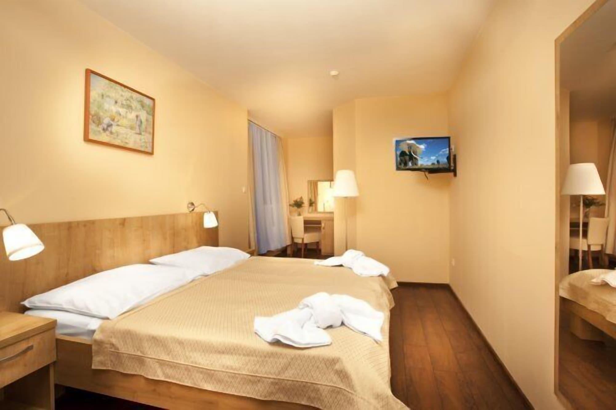 Superior Hotel