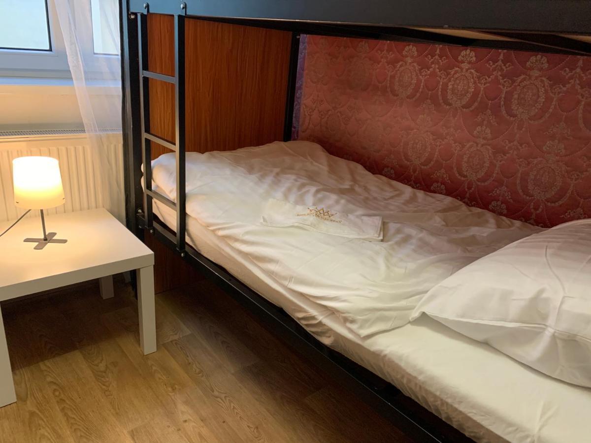 Hostel Helen U Namesti Miru Prague