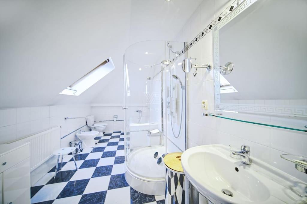 Villa Retro Villa Prague 700Sqm Indoor-Pool, Sauna, Bbq, Table Soccer