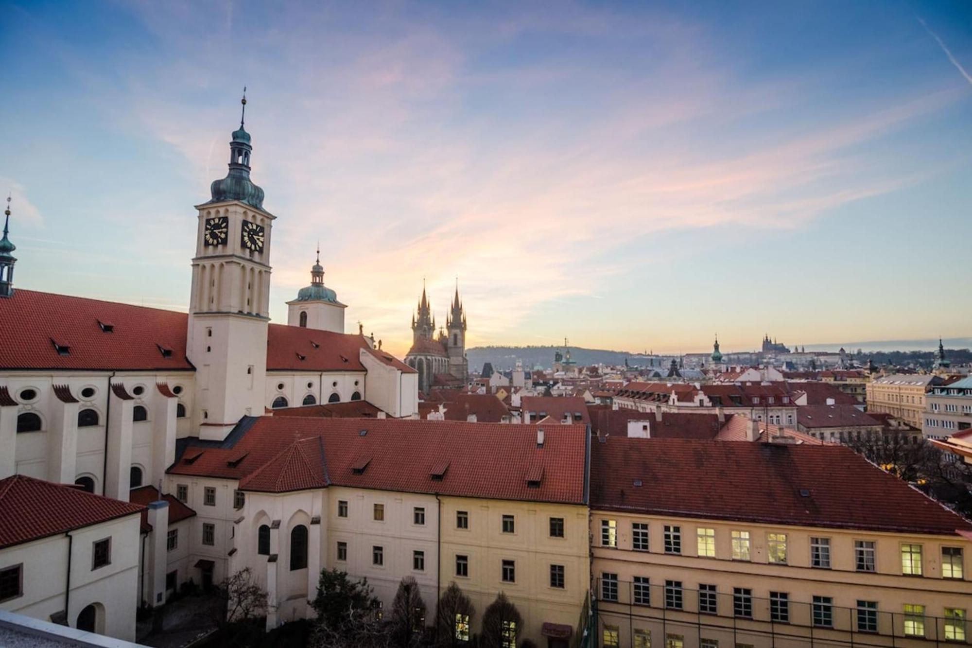 Eli Spacious With Old Town View, Parking & Ac Prag
