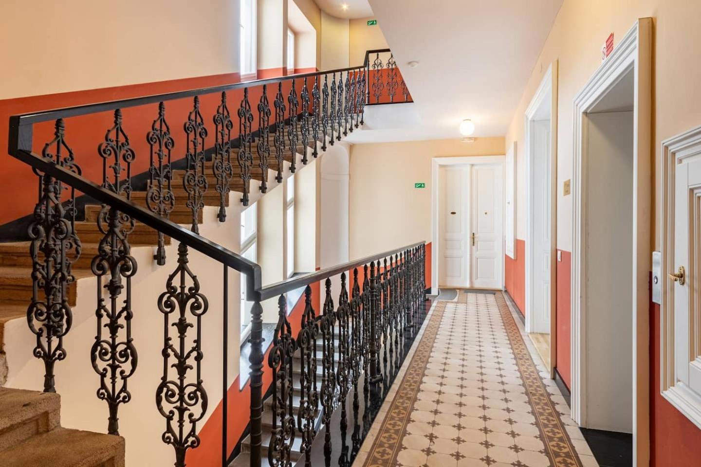 Place Of Grace - 50 Meters From Dancing House Apartment Prague