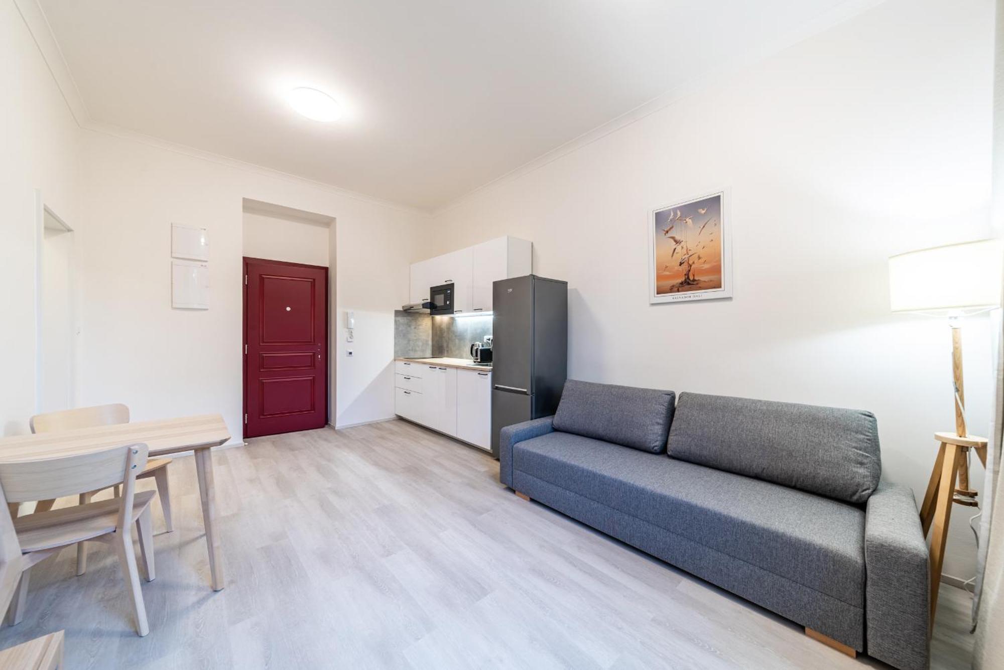 Borivojova 63 Apartment Prag