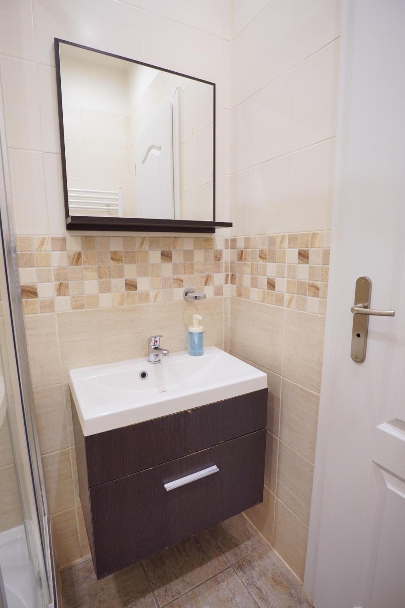 Elegant & Stylish Center Apartments! Praga
