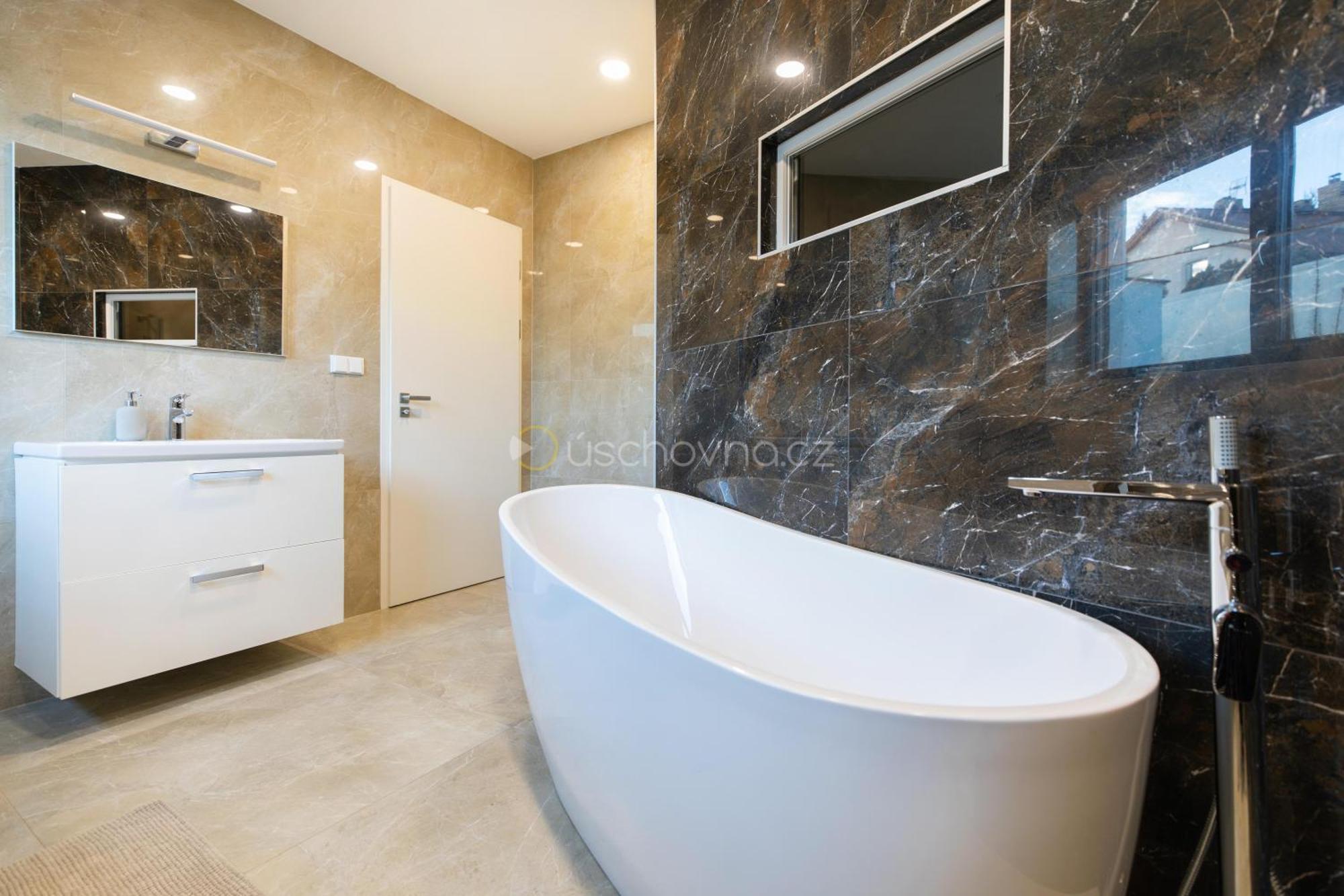 Apartment Airport Luxury &