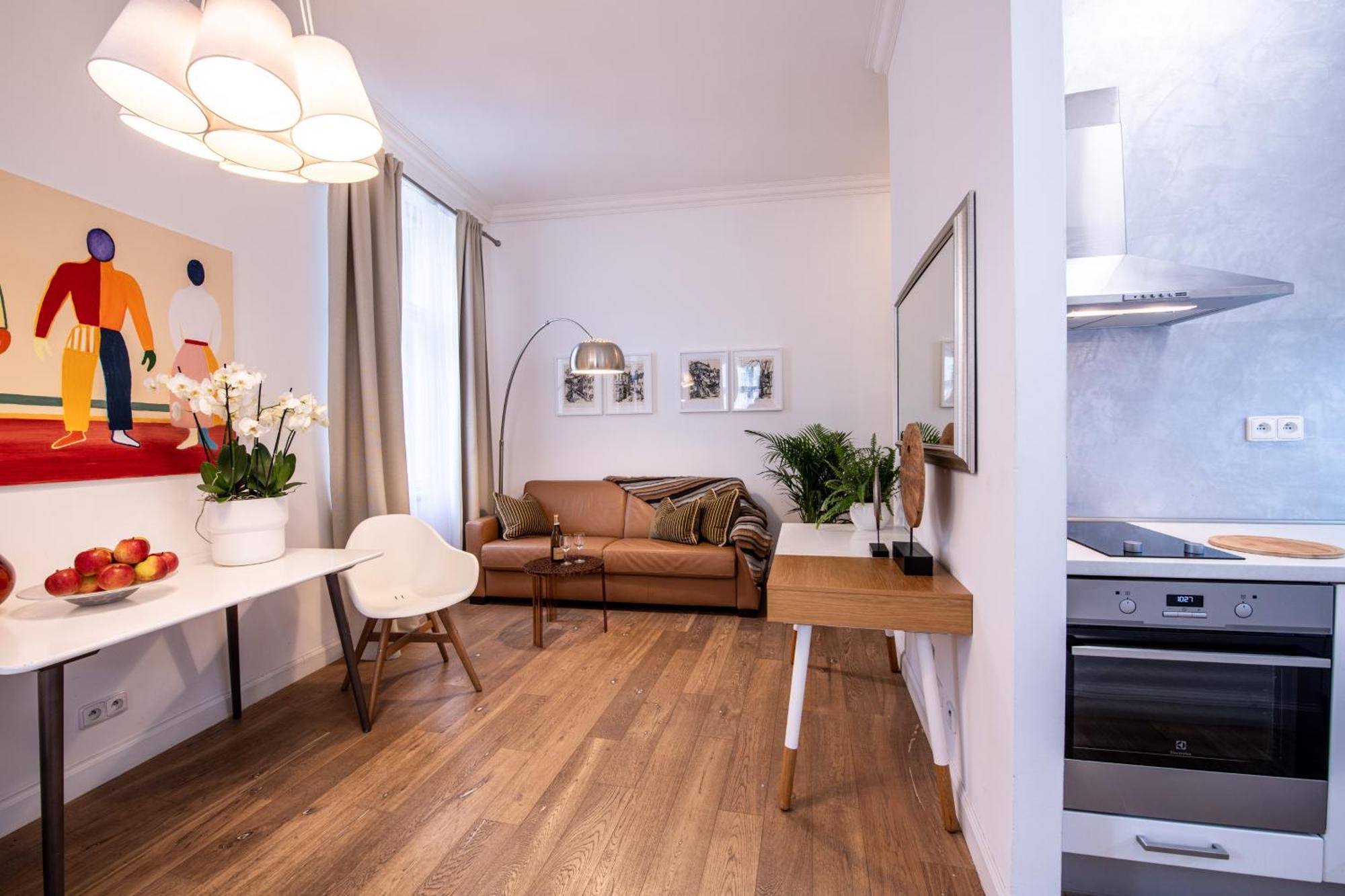 Modern Downtown - Renovated, On Ideal Location Apartamento