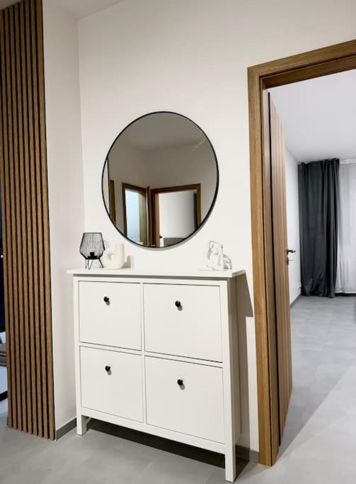 New Modern Large In New Town 3bdr Apartment Prague