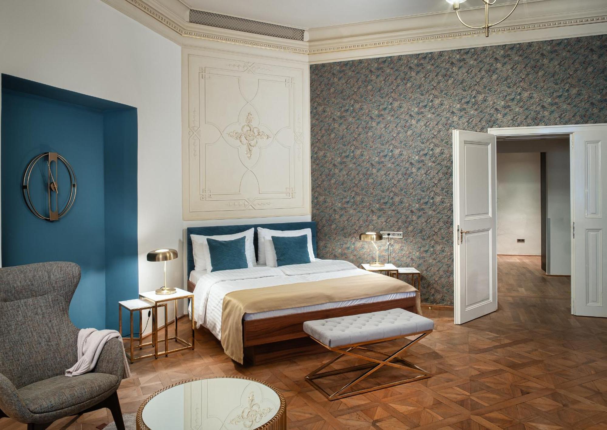 Aparthotel Golden Angel By Adrez