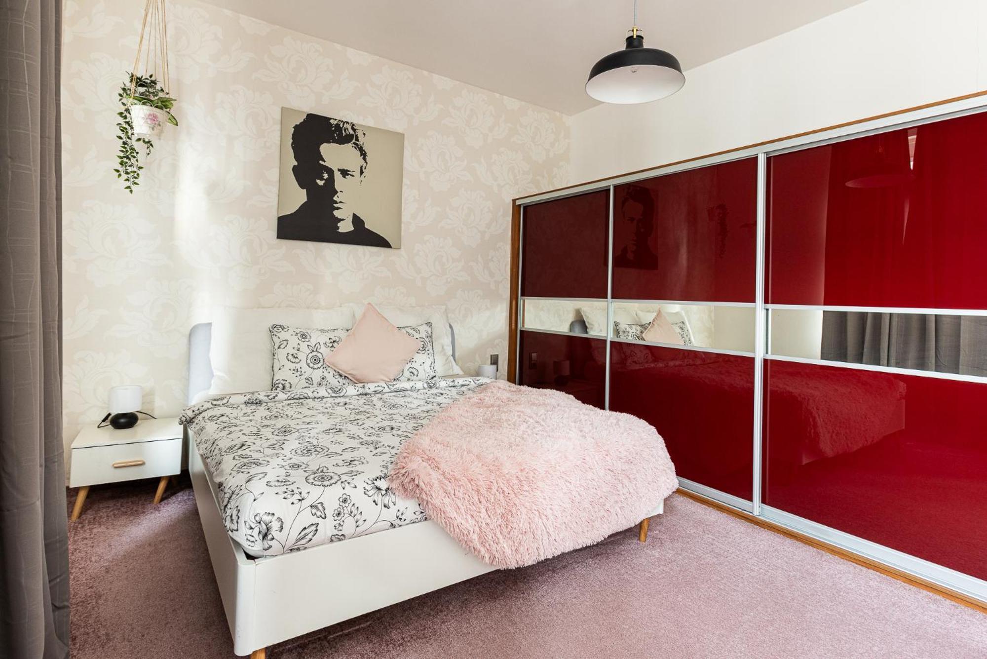 Big 2bds - Belgicka Apartment *