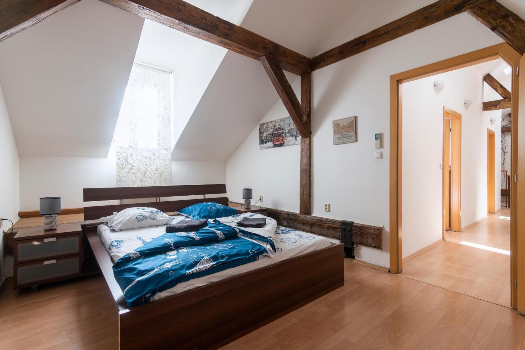 Stepanska Apartment