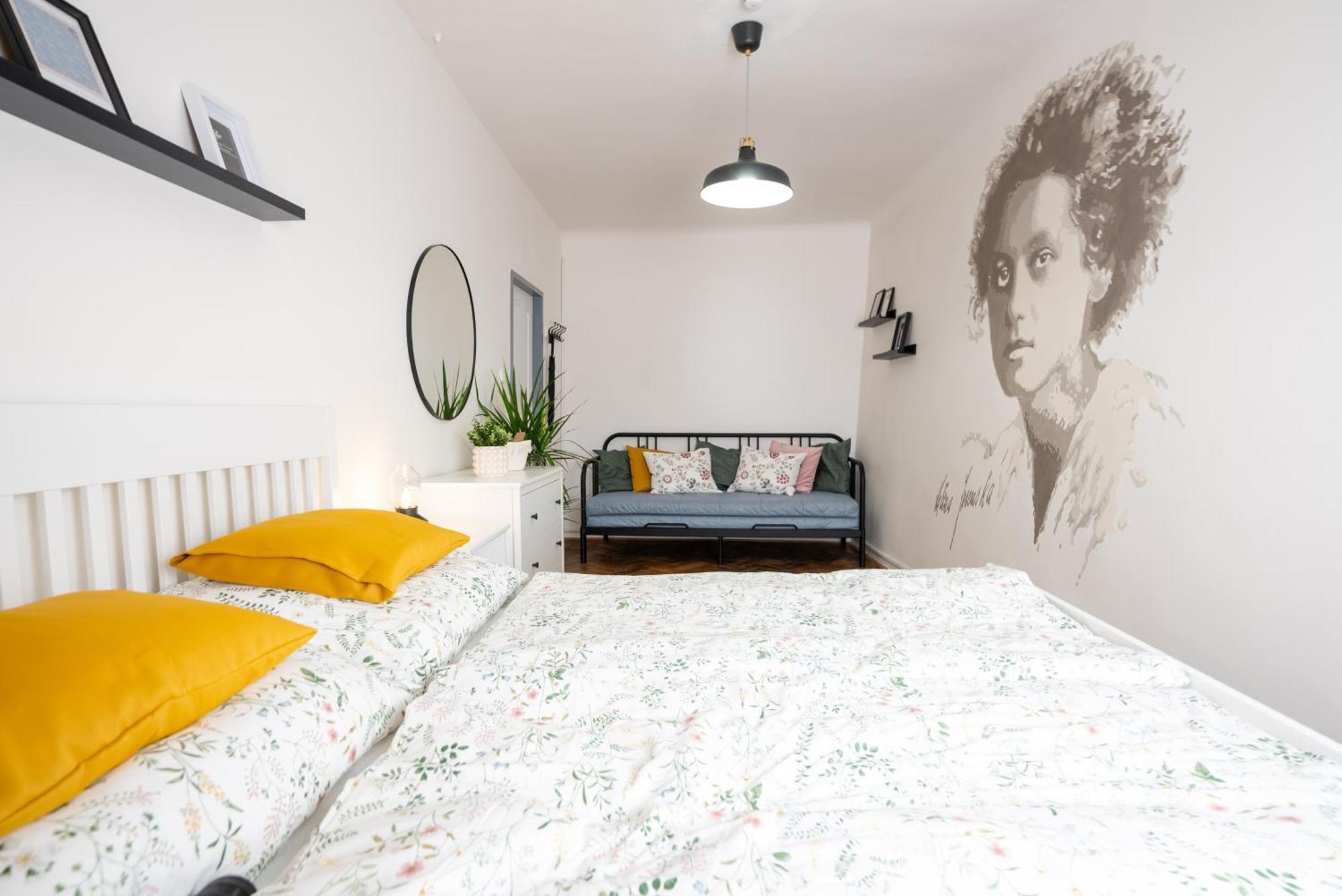 Hostel White Wolf House &