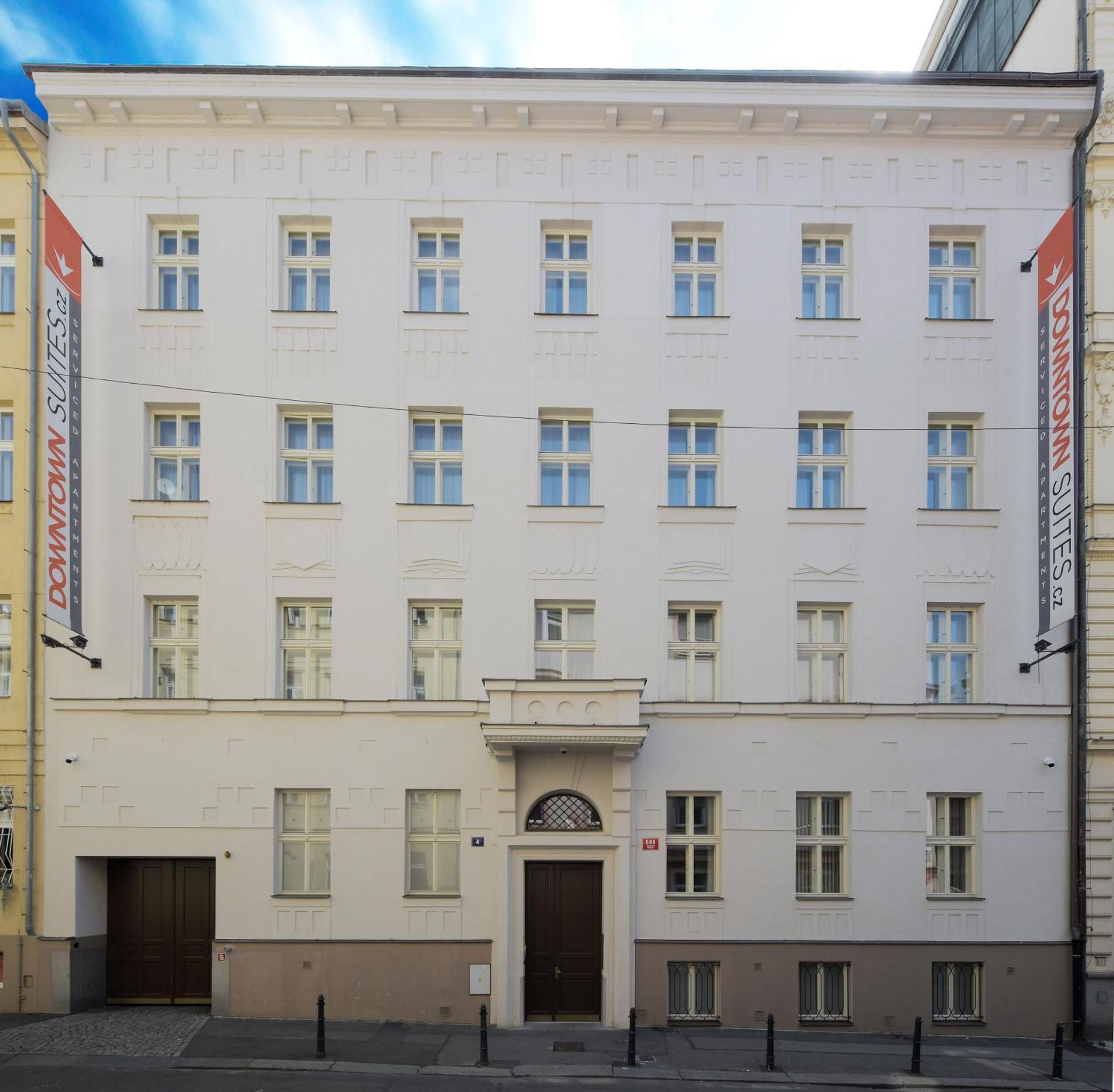 Apart Otel Downtown Jugoslavska 4*