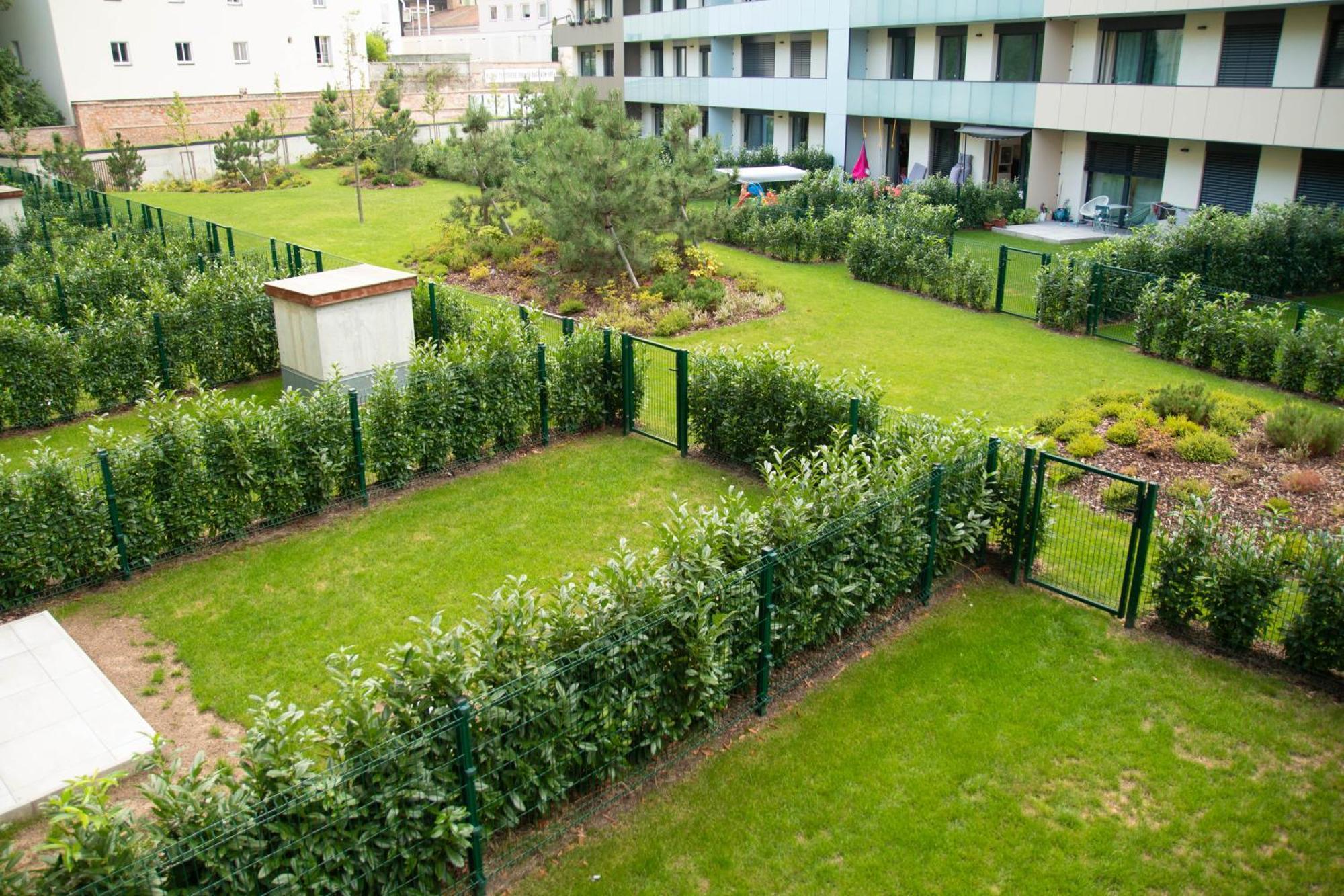 Apartment Newly Built With Balcony, Ac And Free Indoor Garage Prague