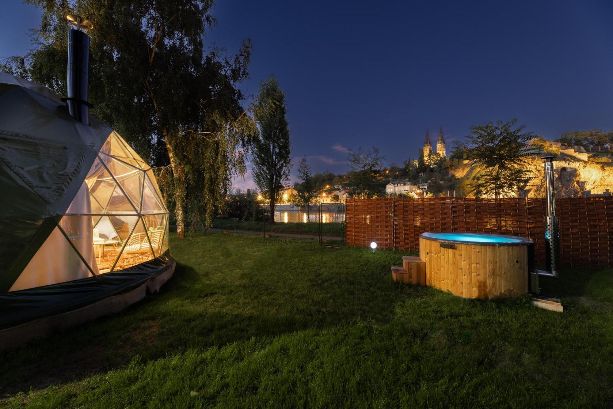 Glamping Escape To The Stars Under Skyline Luxury tent Prague