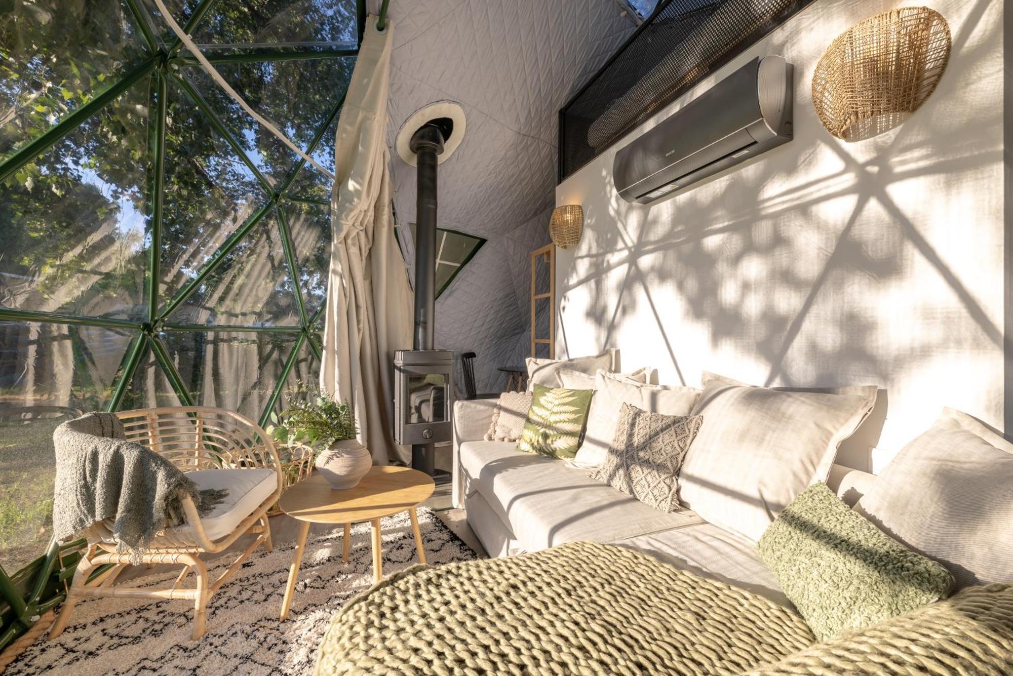 Glamping Escape To The Stars Under Skyline Luxury tent *