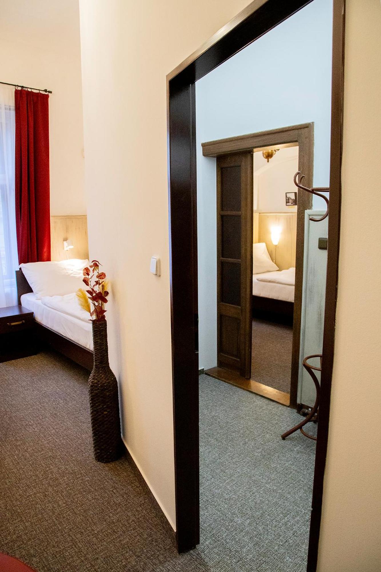 Old House Bed & Breakfast 3*