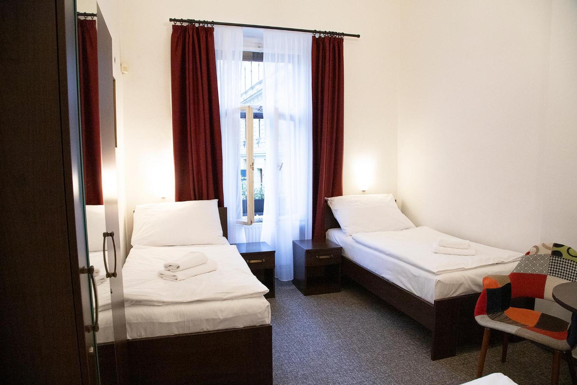 Bed & Breakfast Old House Prague