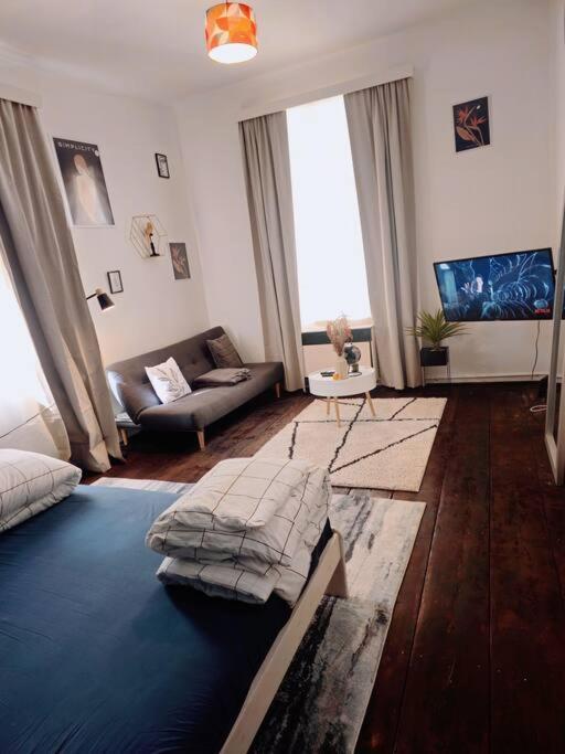 Swanky Apartment
