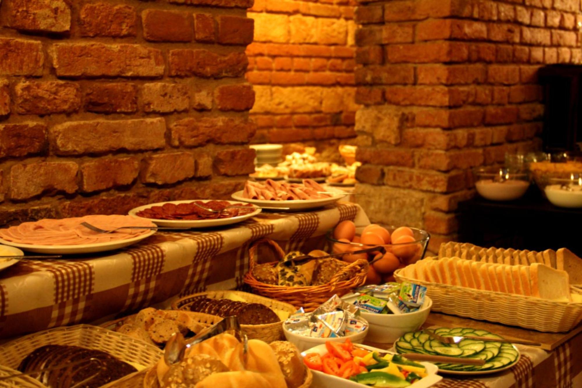 Hotel Trevi 4*