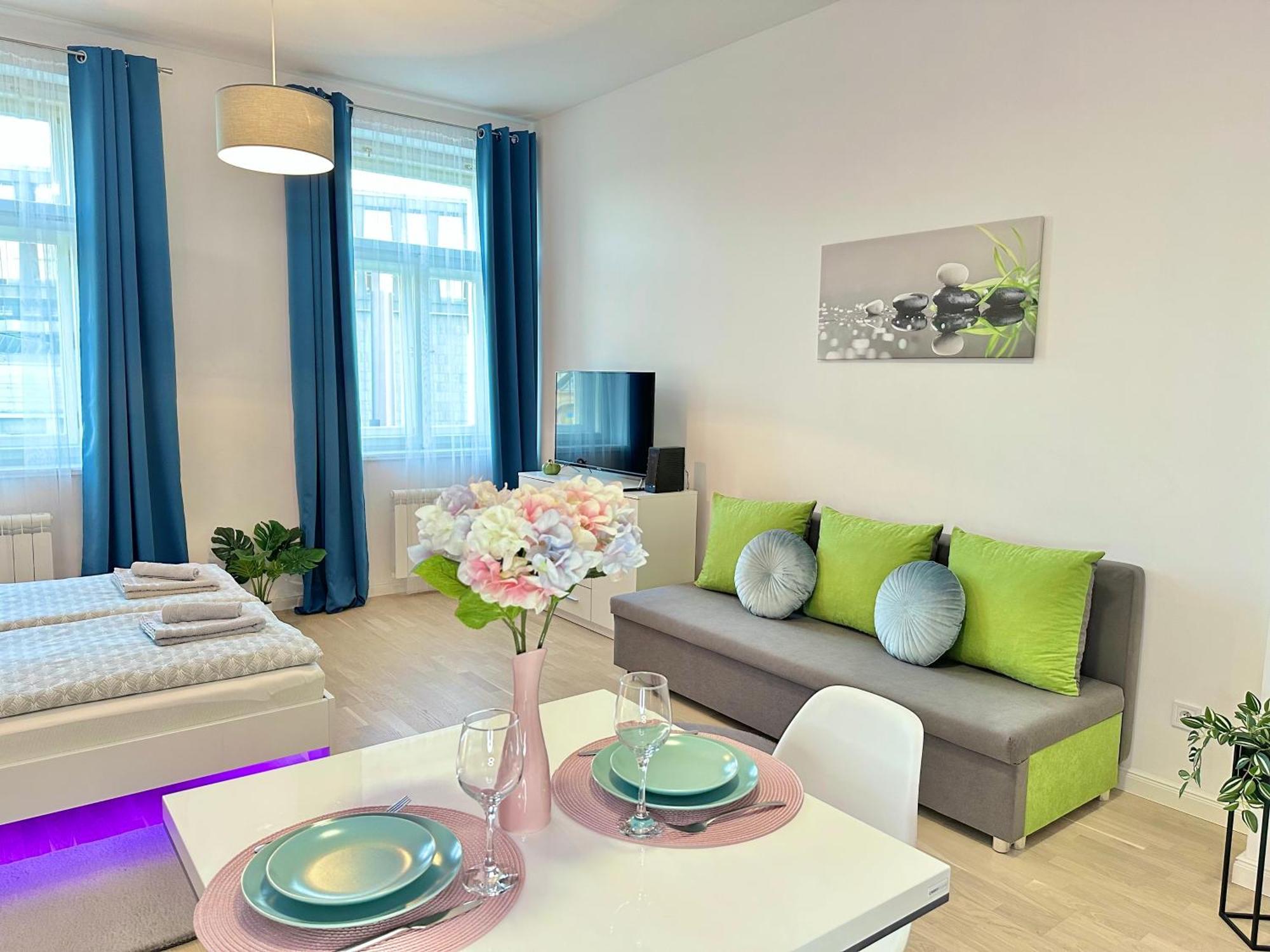 Apartment Romantic In The Center Of Prague