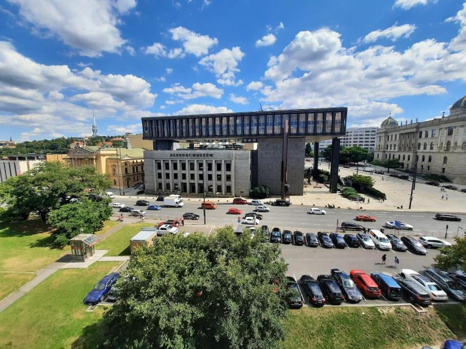 Apartment Romantic In The Center Of Prague