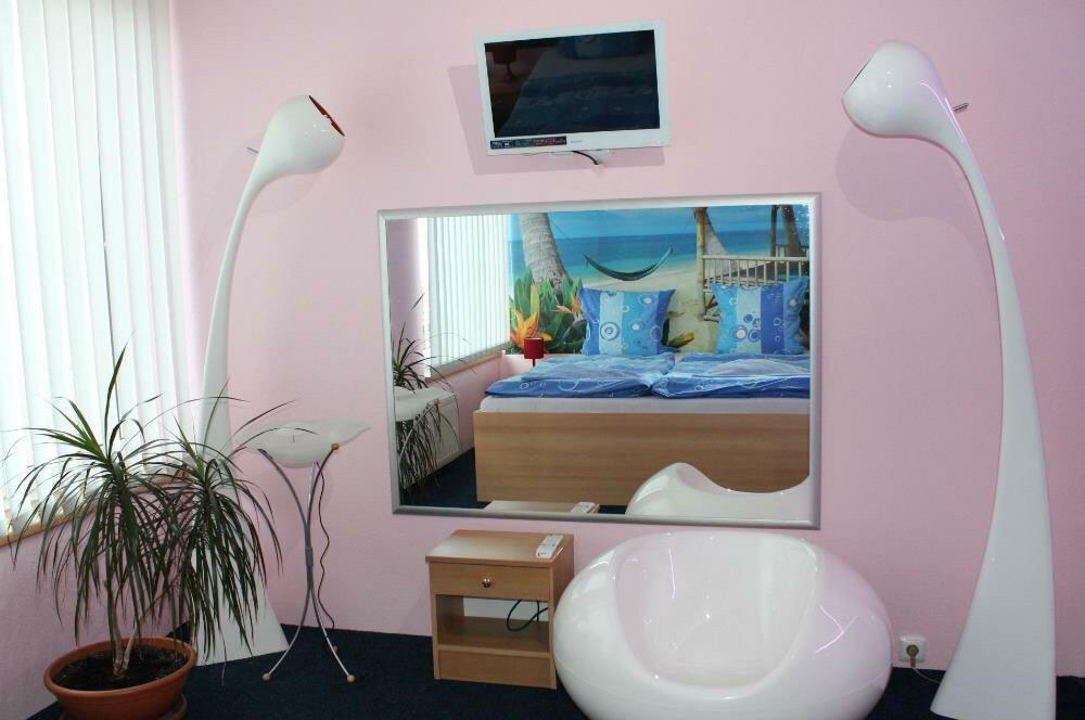 Mondeo Hotel
