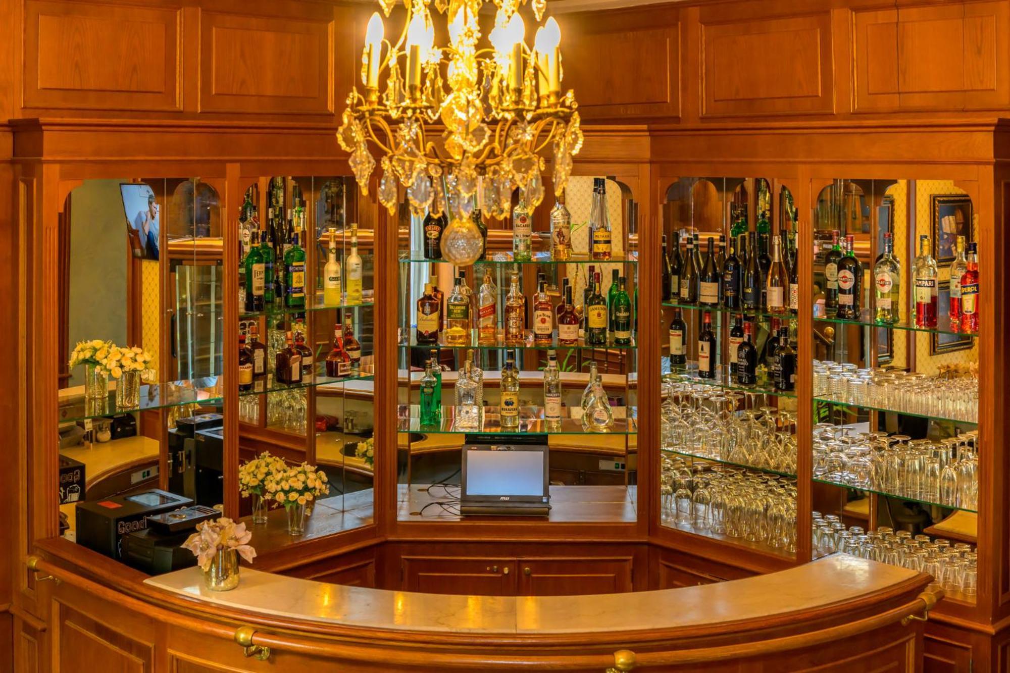 Kinsky Fountain Hotel Prague