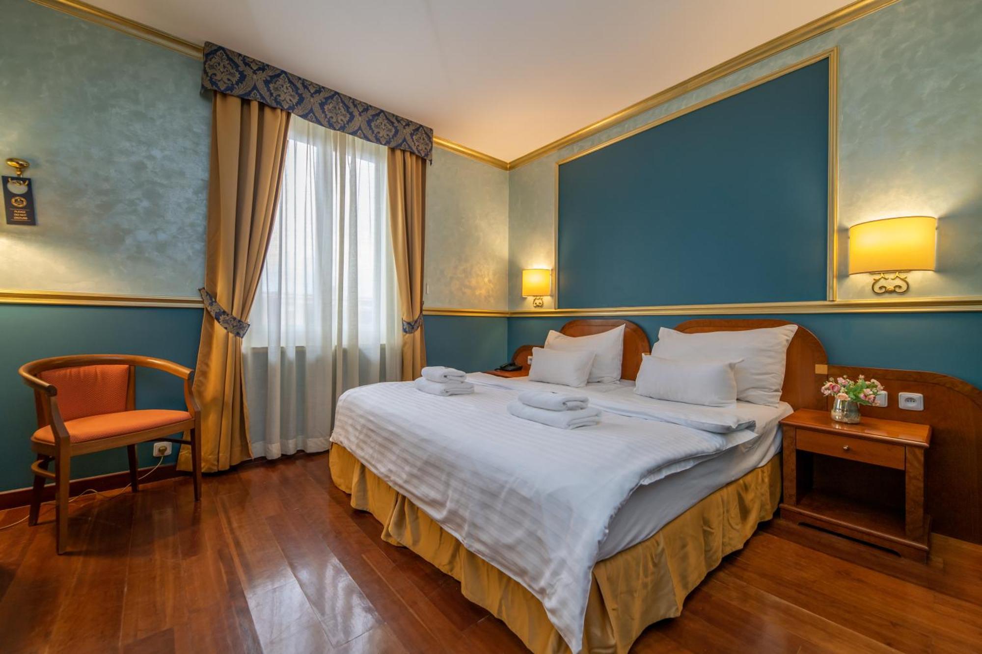 Kinsky Fountain Hotel Prague