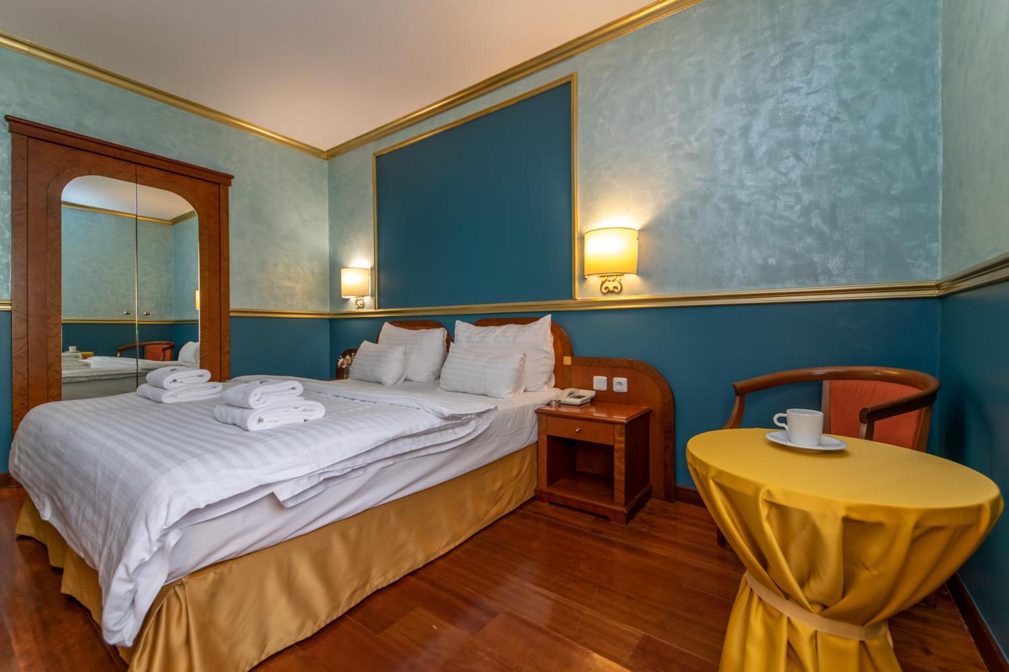 Kinsky Fountain Hotel Prague