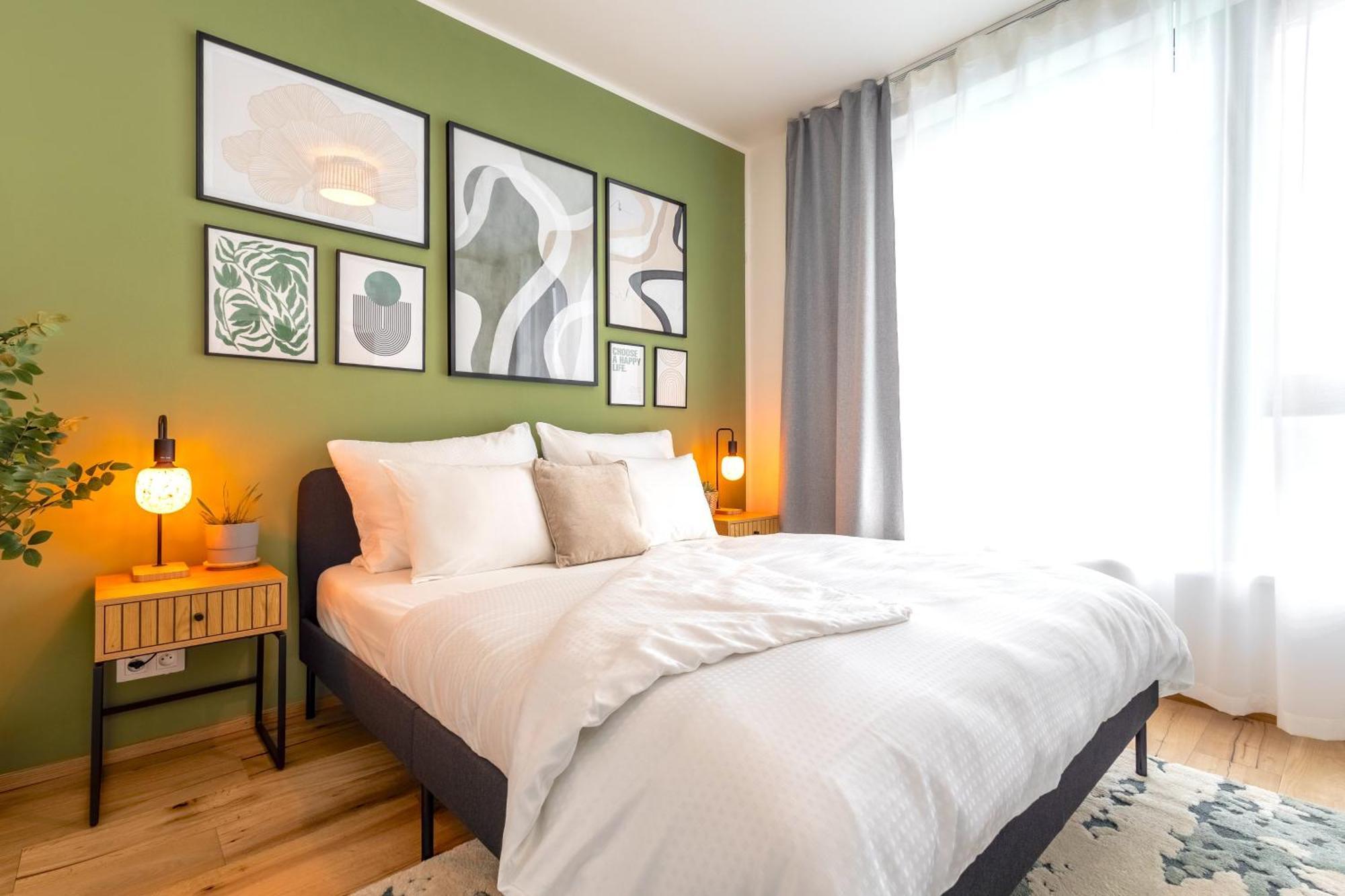 Stylish - Free Parking, Cinema, By Gravity * Prague