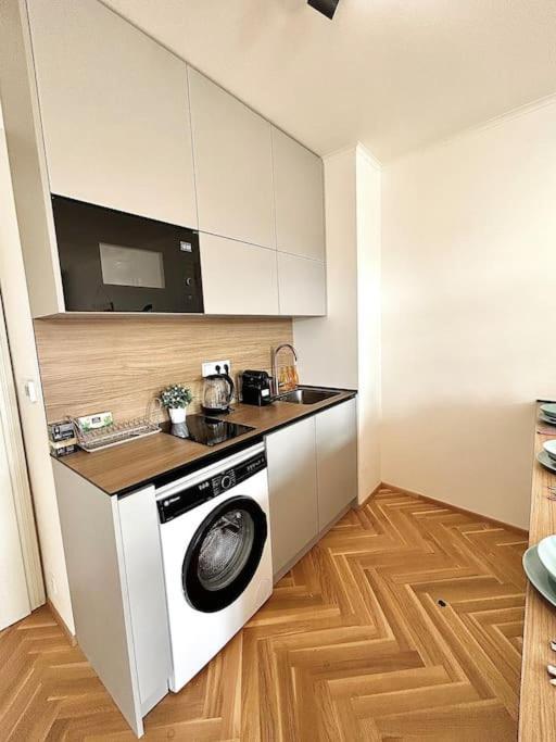 Newapt Next To Wenceslas Square Praga