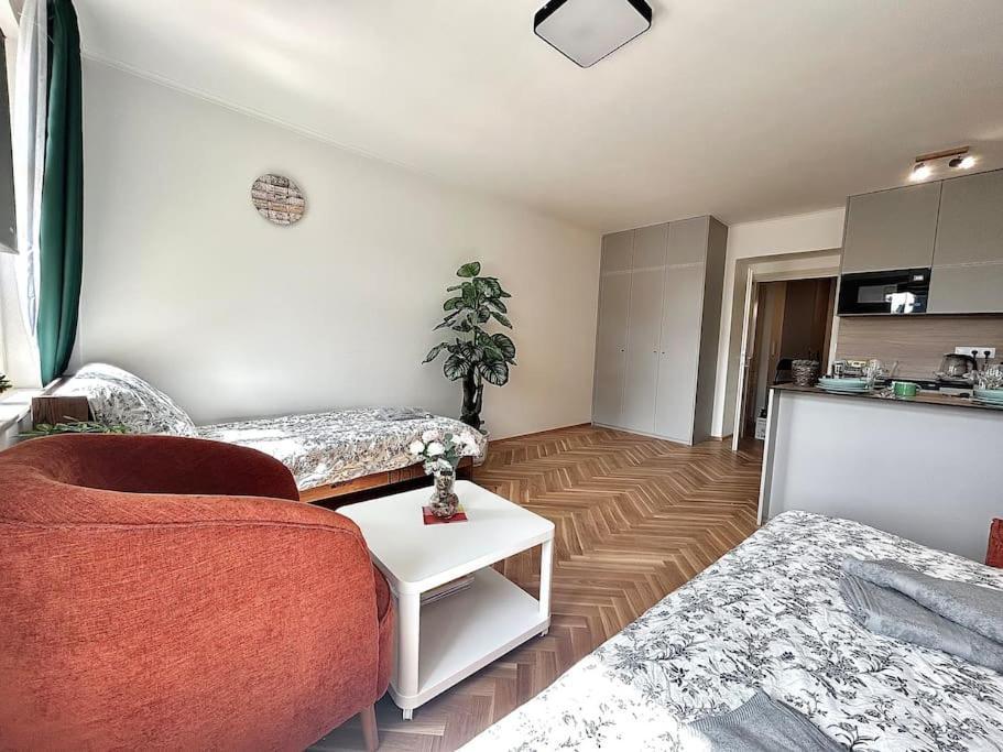Newapt Next To Wenceslas Square Praga