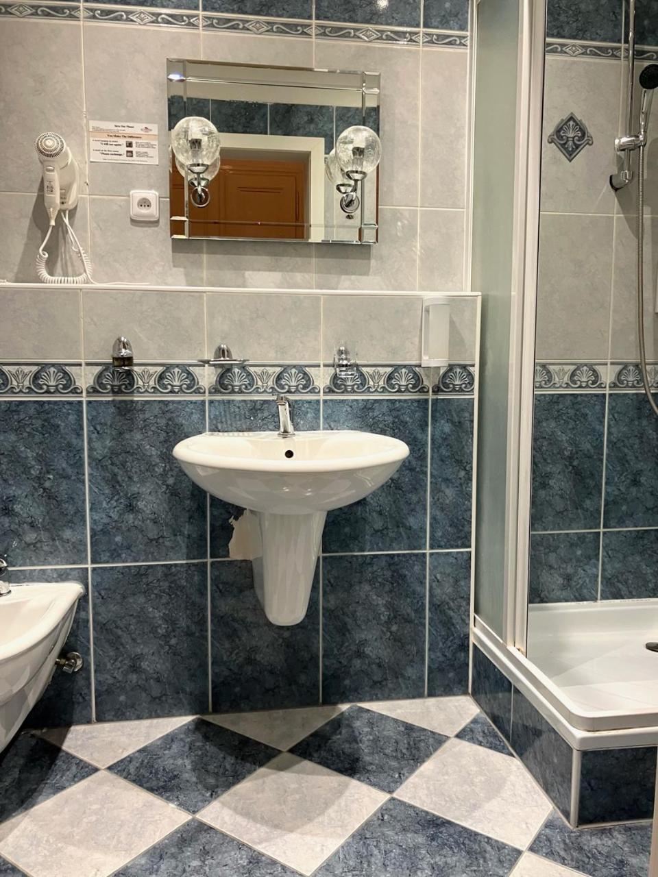 Klarinn Castle Hotel 4*