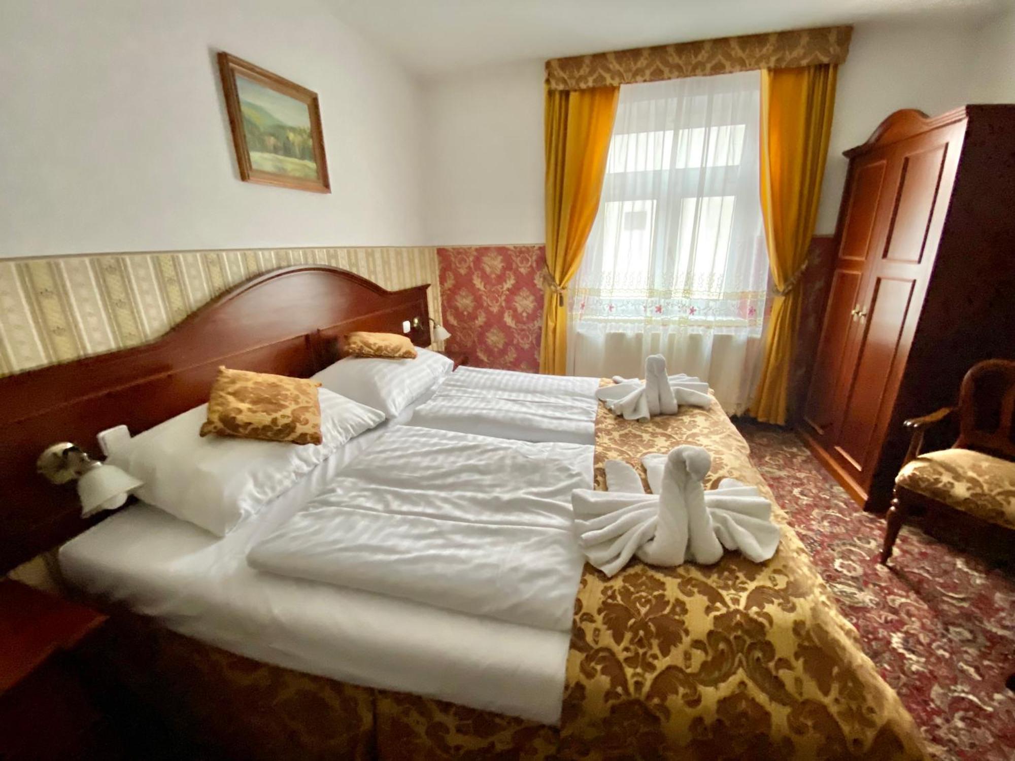 Liliova Old Town Hotel