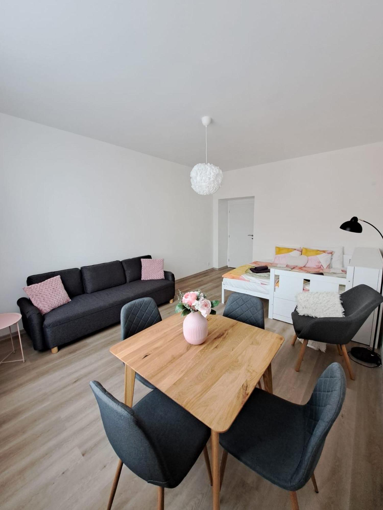 Studio-apartment Near Congress Centre Daire *