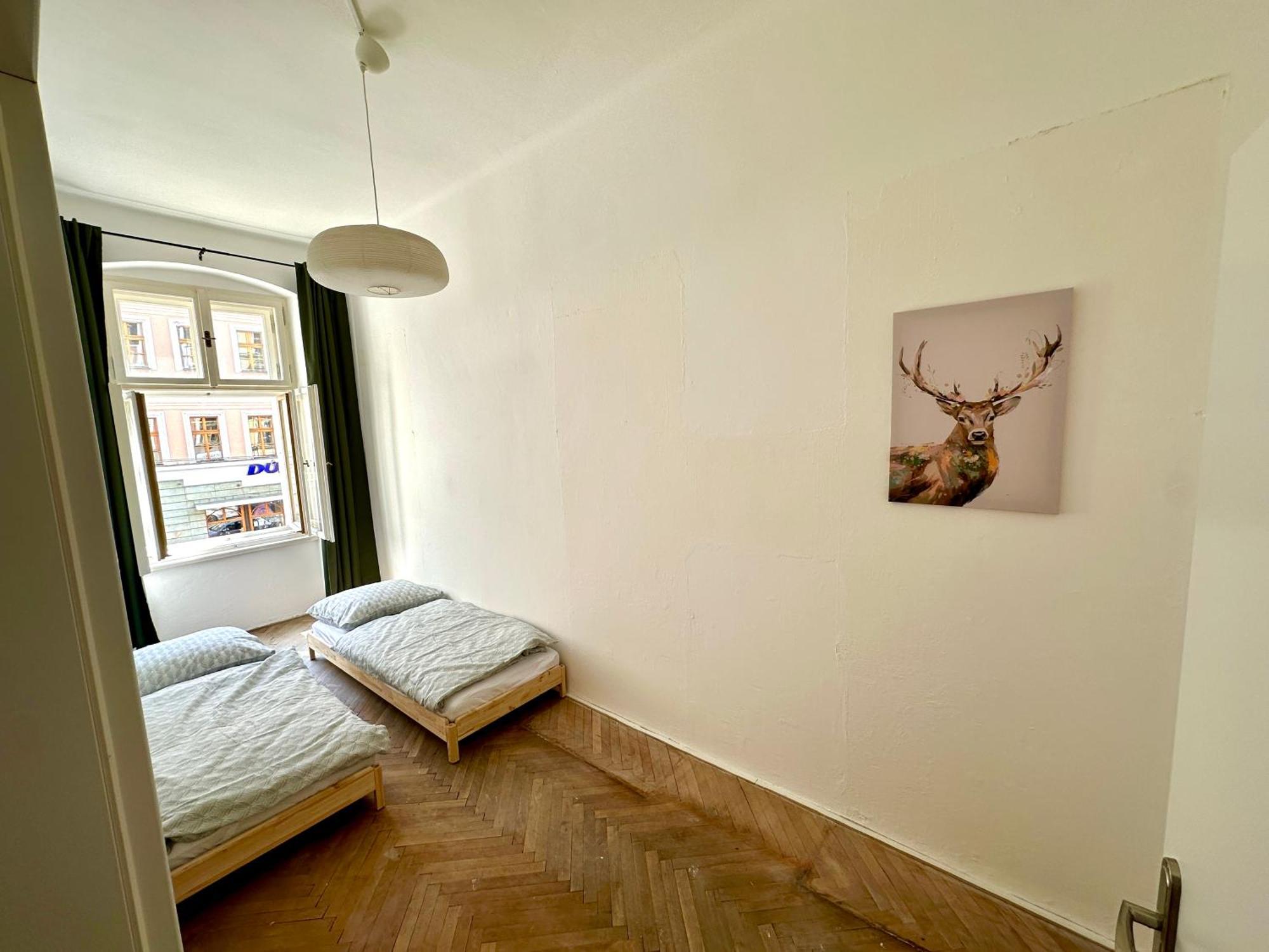 Apartment Location In Prague! 4 Bedrooms And Super Host! *