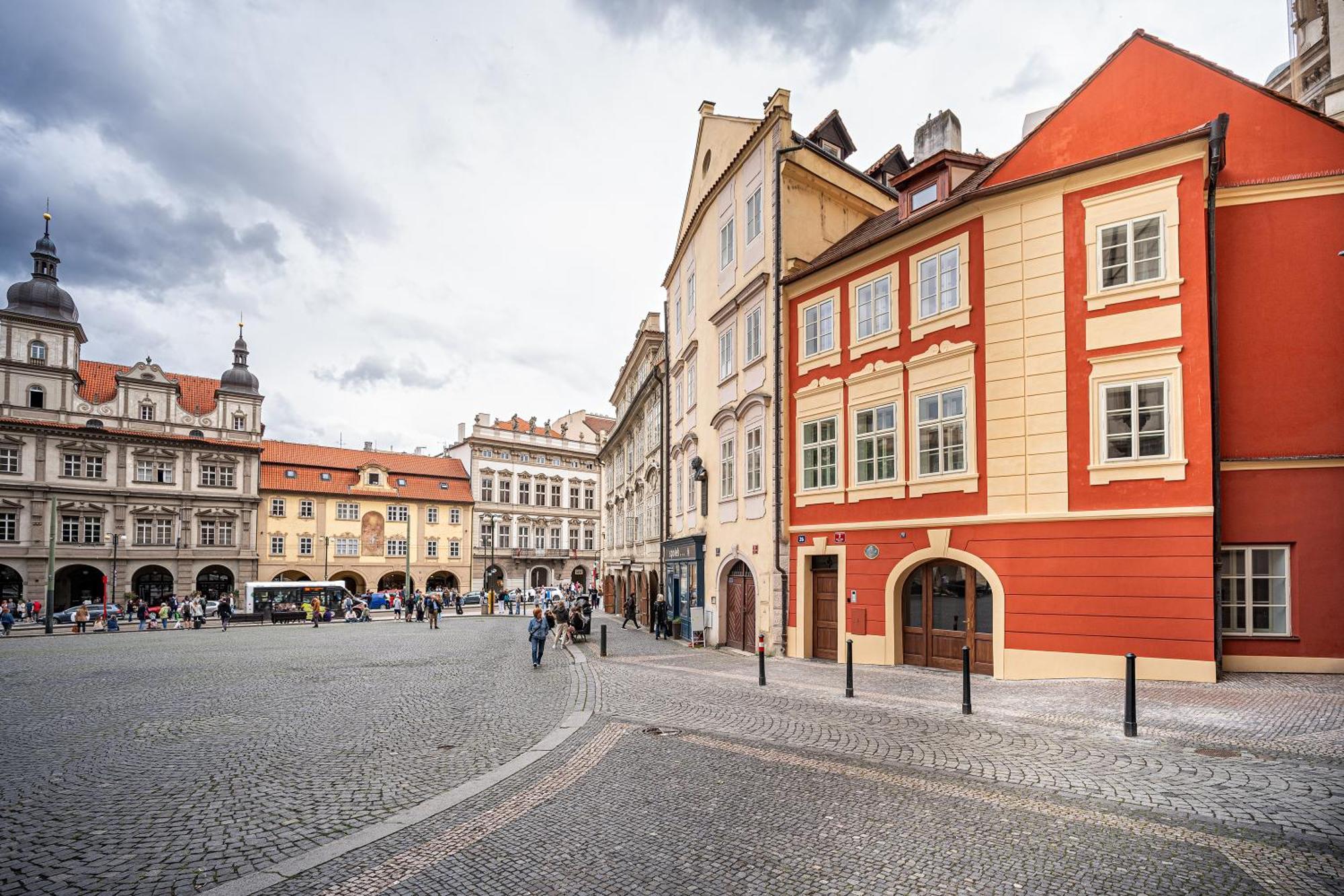 Beautifully Renovated At Lesser Town Prague