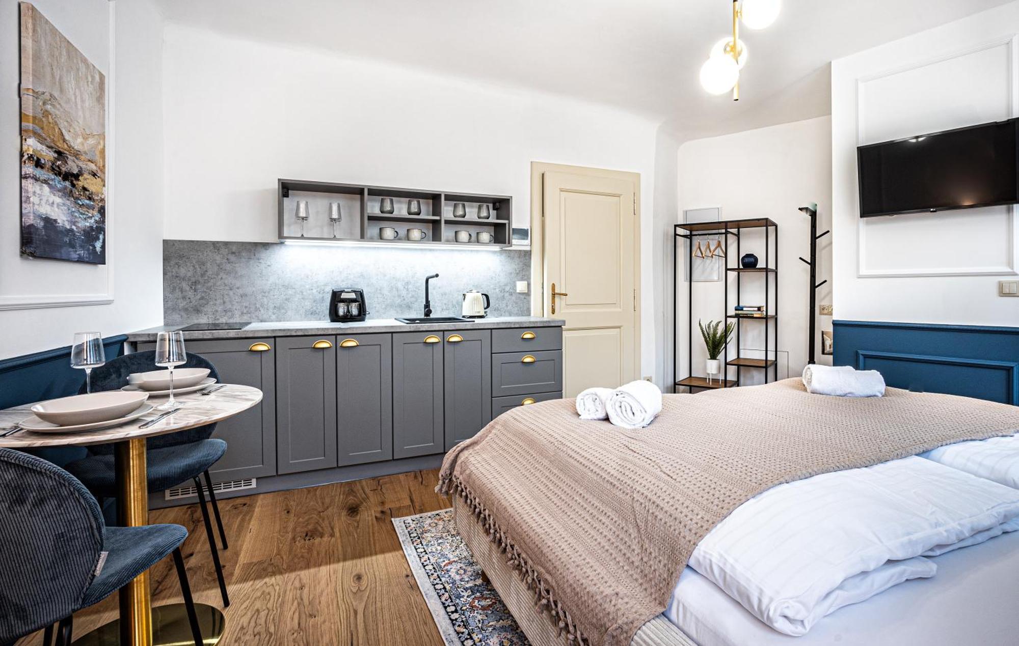 Appartement Beautifully Renovated At Lesser Town *